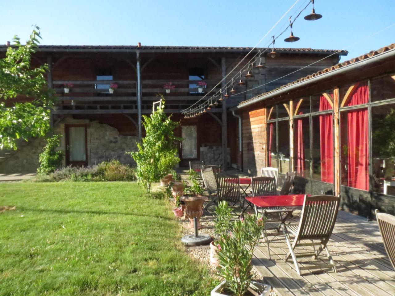 La Pierre Folle Chambres D'Hotes Cluny Exterior photo